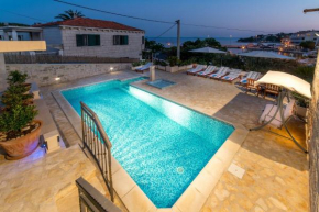 Villa Srdjan - with pool